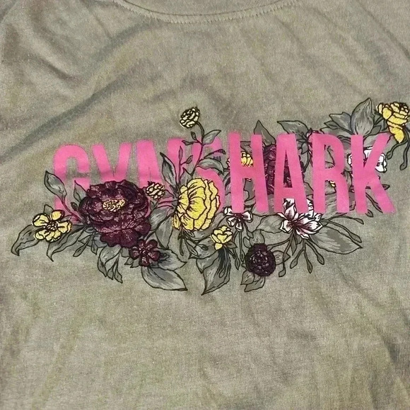 Gymshark Womens Cropped Embroidered Floral Graphic Tank Top Size XS - Picture 3 of 6